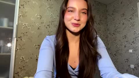 DIna online show from 04/06/26, 01:45