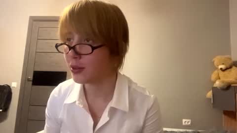 Snapshot of maisawin chatting on 06/24/26, 02:27 Evie online show from 06/24/26, 02:27