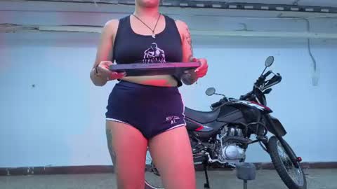 Snapshot of maise_hill1 chatting on 07/17/26, 02:13 MAISE online show from 07/17/26, 02:13