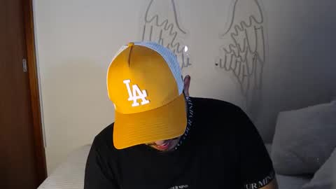 Snapshot of maison_xmed chatting on 02/20/26, 05:57 maison_xmed online show from 02/20/26, 05:57