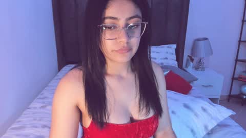 Maite online show from 02/08/25, 06:33