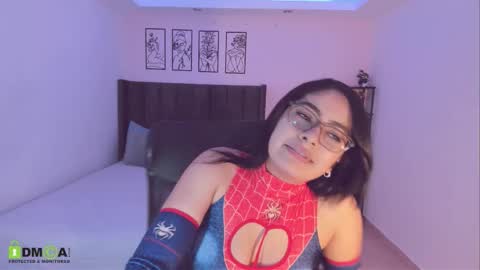 Maite online show from 10/04/25, 01:58