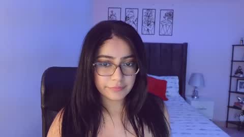 Maite online show from 07/15/26, 10:48