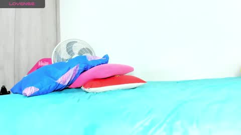 Snapshot of maite_newmilf chatting on 12/21/24, 10:17 Maite online show from 12/21/24, 10:17