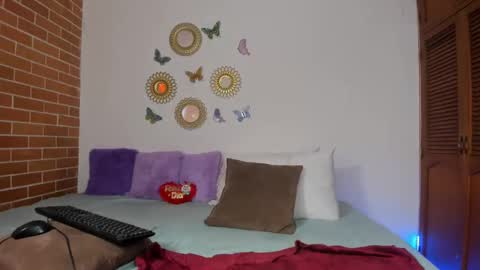 maja_hills online show from 01/09/25, 05:22