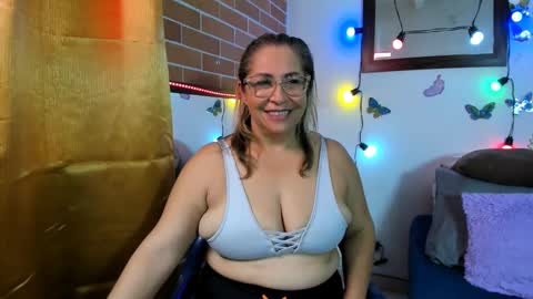 maja_hills online show from 02/22/25, 09:26