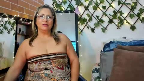 maja_hills online show from 03/04/25, 08:49