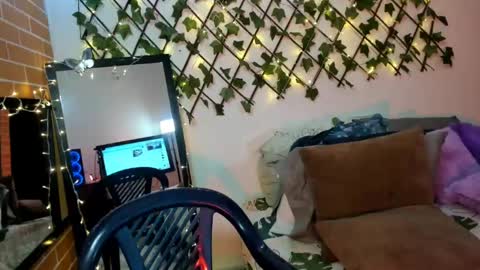maja_hills online show from 03/12/25, 11:44
