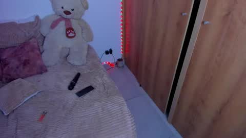 majito online show from 12/20/25, 03:35