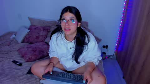 majito online show from 04/09/26, 06:19