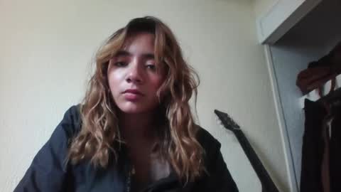majo_gomezz online show from 09/18/25, 05:15