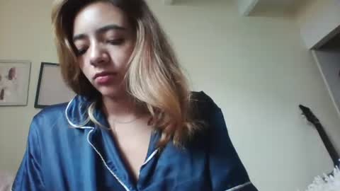 majo_gomezz online show from 09/20/25, 03:02