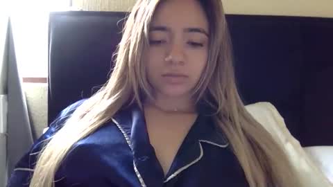 Snapshot of majo_gomezz chatting on 04/24/26, 05:26 majo_gomezz online show from 04/24/26, 05:26