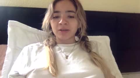Snapshot of majo_gomezz chatting on 04/30/26, 05:41 majo_gomezz online show from 04/30/26, 05:41