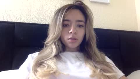 Snapshot of majo_gomezz chatting on 05/03/26, 11:44 majo_gomezz online show from 05/03/26, 11:44