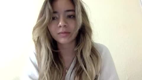 Snapshot of majo_gomezz chatting on 05/11/26, 04:07 majo_gomezz online show from 05/11/26, 04:07