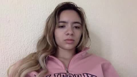 Snapshot of majo_gomezz chatting on 05/12/26, 12:08 majo_gomezz online show from 05/12/26, 12:08