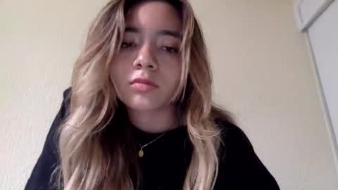 Snapshot of majo_gomezz chatting on 05/12/26, 09:12 majo_gomezz online show from 05/12/26, 09:12