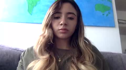 Snapshot of majo_gomezz chatting on 06/16/26, 09:06 majo_gomezz online show from 06/16/26, 09:06