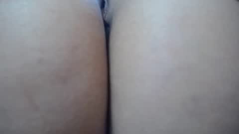 Snapshot of majo_leal_ chatting on 01/10/25, 12:47 majo online show from 01/10/25, 12:47