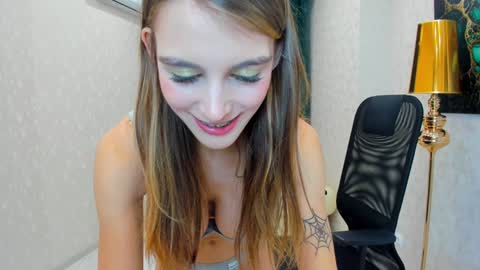 Chloe online show from 01/09/25, 09:27