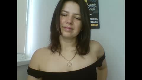 make_mesmile online show from 03/22/26, 07:56