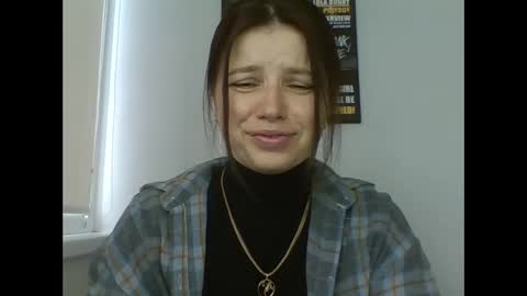 make_mesmile online show from 04/16/26, 06:14