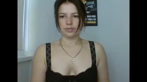 Snapshot of make_mesmile chatting on 05/19/26, 06:42 make_mesmile online show from 05/19/26, 06:42