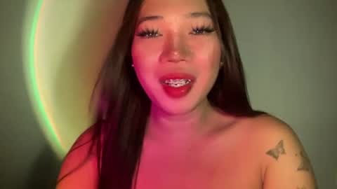 Snapshot of makemesquirt_xxx chatting on 06/21/26, 01:08 KEANA online show from 06/21/26, 01:08