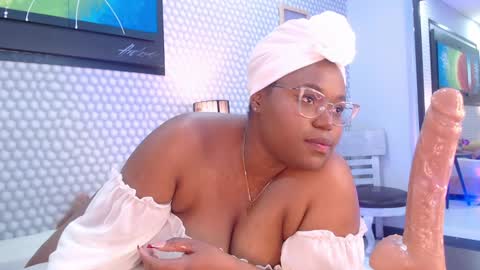 makena online show from 01/23/25, 09:50