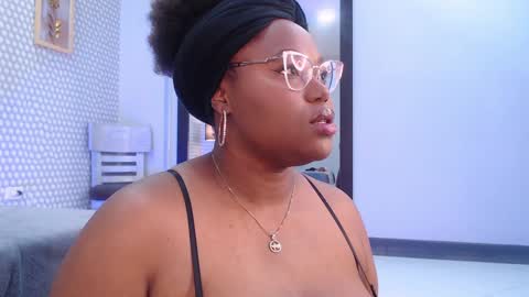 makena online show from 02/05/25, 03:23