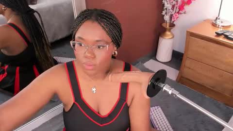 makena online show from 11/13/25, 04:00