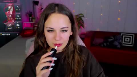 Makima online show from 02/12/25, 07:56