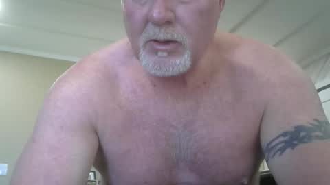 makinit0808 online show from 05/13/26, 03:53