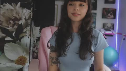 Snapshot of makiyahbelle2 chatting on 05/13/26, 06:00 MakiyahBelle online show from 05/13/26, 06:00