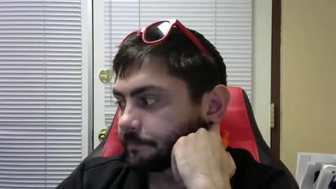 mako4eva online show from 12/14/25, 12:27