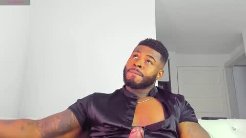 Snapshot of makonneen chatting on 03/10/26, 09:53 Makonnen online show from 03/10/26, 09:53