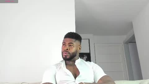 Snapshot of makonneen chatting on 07/11/26, 05:10 Makonnen online show from 07/11/26, 05:10