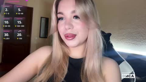 maksisisia online show from 11/23/25, 01:44