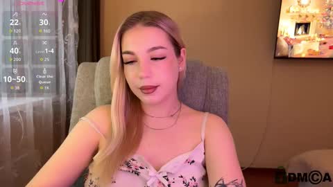 maksisisia online show from 12/21/25, 12:45