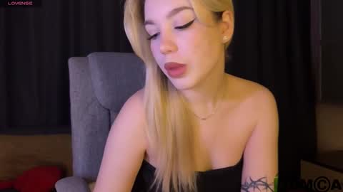 maksisisia online show from 03/24/26, 04:56