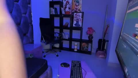 maky_coss online show from 04/13/26, 01:05