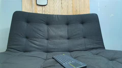 Snapshot of malcompierce chatting on 02/13/25, 02:23 Malcom online show from 02/13/25, 02:23