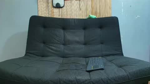 Snapshot of malcompierce chatting on 03/04/25, 03:00 Malcom online show from 03/04/25, 03:00