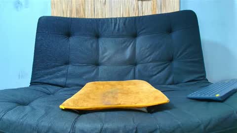 Snapshot of malcompierce chatting on 11/19/25, 11:54 Malcom online show from 11/19/25, 11:54