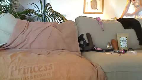 Snapshot of male_in_stockings chatting on 12/28/24, 07:44 Sissy in stockings online show from 12/28/24, 07:44