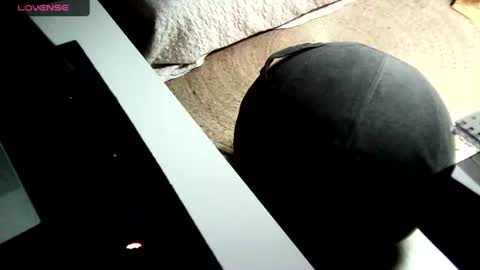 malebitch99999 online show from 09/13/25, 05:02