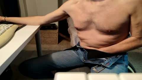 malebitch99999 online show from 11/27/25, 08:16