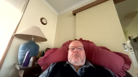 Dave online show from 07/10/26, 03:22