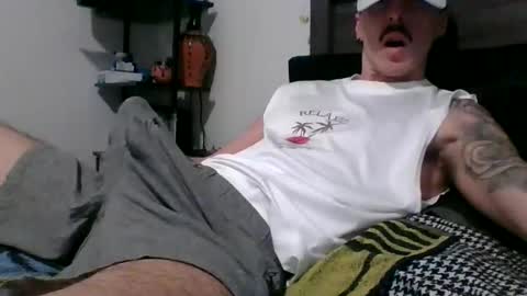 Snapshot of malemuscle11 chatting on 02/10/26, 03:38 Men online show from 02/10/26, 03:38